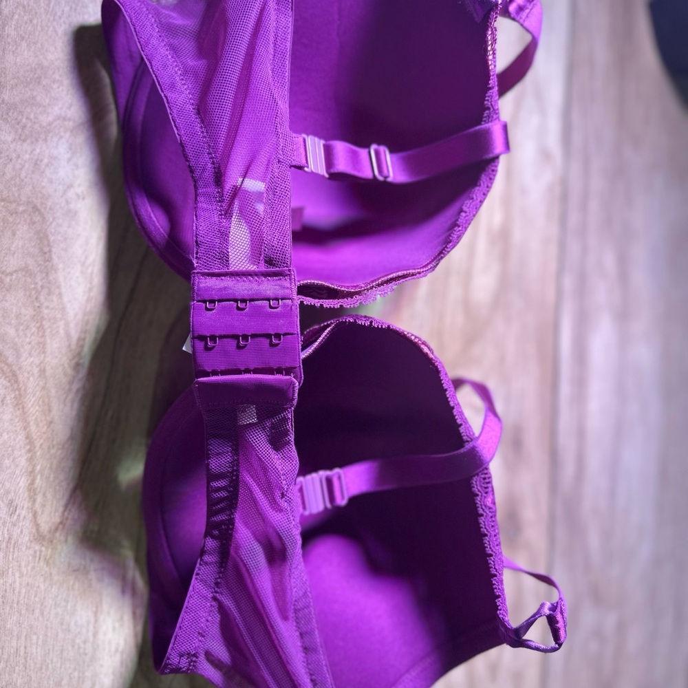 Victoria's Secret Vibrant Purple Lace Bra - Picture 5 of 7